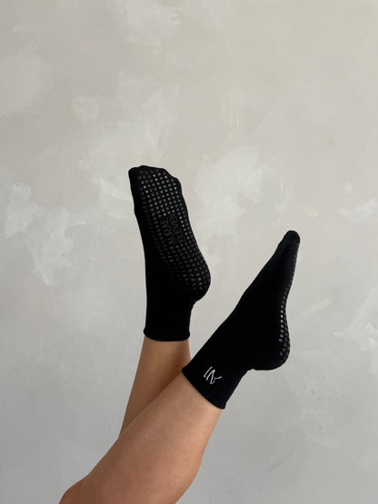 A11 — Black