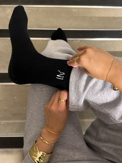 AURAE ELEVEN BLACK GRIP SOCKS
