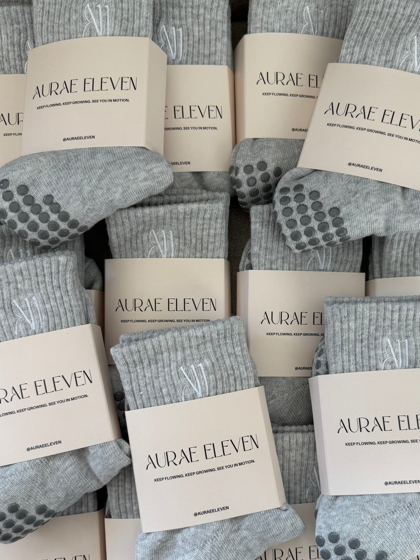 AURAE ELEVEN GREY GRIP SOCKS