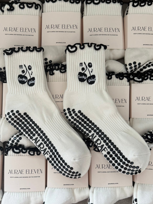 LUCKY GIRL GRIP SOCKS
